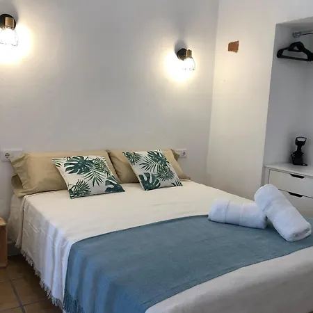 Estudio Mariluz 公寓 *